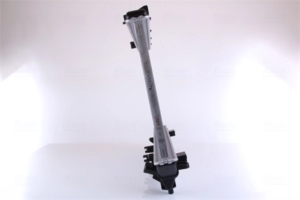 Radiador de esfriamento de motor Nissens 69097 preço, a partir de 144,56 USD