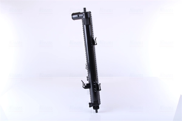 Radiador de esfriamento de motor Nissens 675016 preço, a partir de 96,42 USD