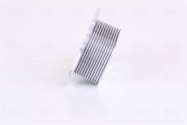 90670 Nissens Radiador de óleo (frigorífico), debaixo de filtro