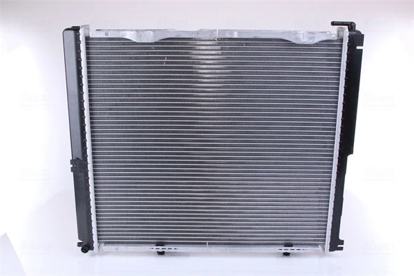 62696A Nissens Radiador de esfriamento de motor
