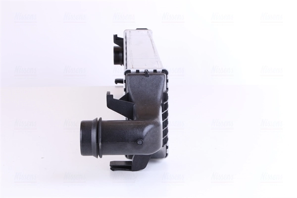 Radiador de intercooler Nissens 96335 preço, a partir de 172,38 USD