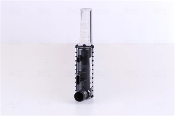 Radiador de esfriamento de motor adicional Nissens 630794 preço, a partir de 148,17 USD