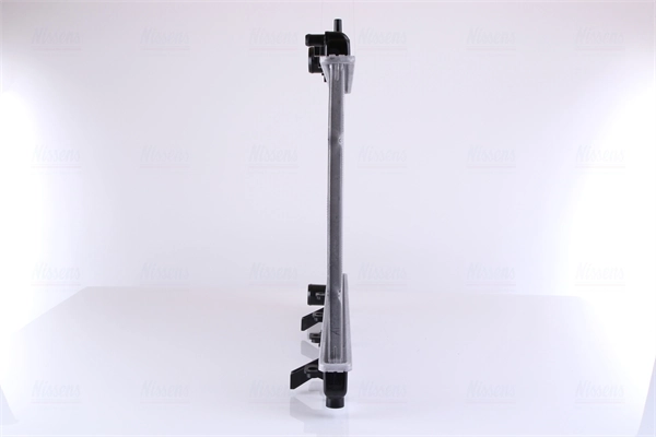 Radiador de esfriamento de motor Nissens 67724 preço, a partir de 118,58 USD