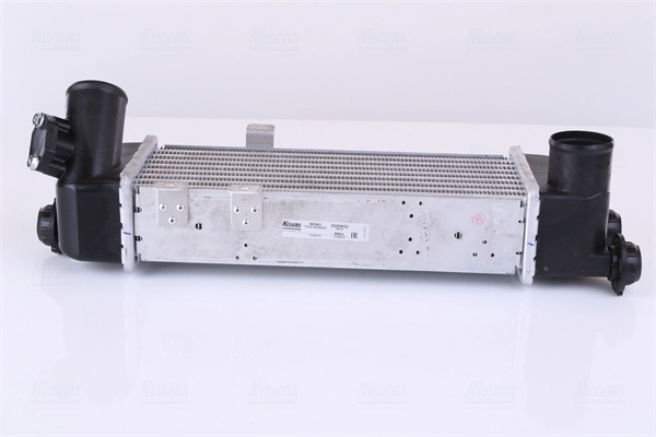 Radiador de intercooler 96562 Nissens