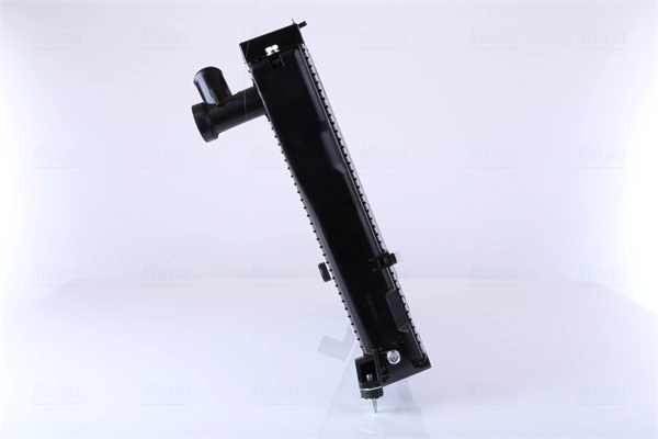 Radiador de esfriamento de motor Nissens 64737 preço, a partir de 141,63 USD