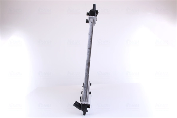 Radiador de esfriamento de motor Nissens 61642 preço, a partir de 119,33 USD