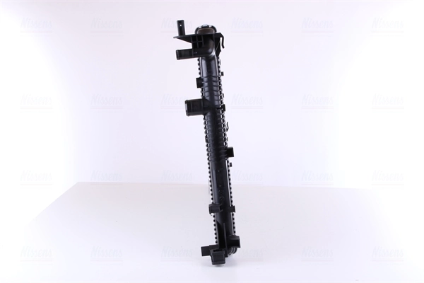 Radiador de esfriamento de motor Nissens 63124 preço, a partir de 196,35 USD