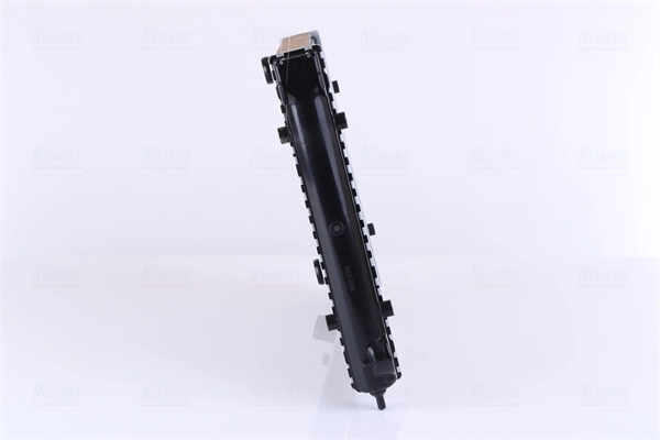 Radiador de esfriamento de motor Nissens 651711 preço, a partir de 52,97 USD
