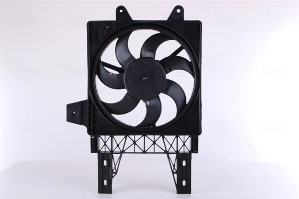 85140 Nissens Difusor do radiador de esfriamento, montado com motor e roda de aletas