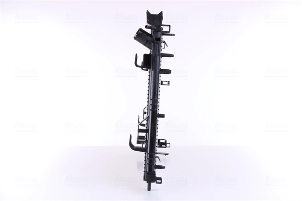 Radiador de esfriamento de motor Nissens 637627 preço, a partir de 113,84 USD