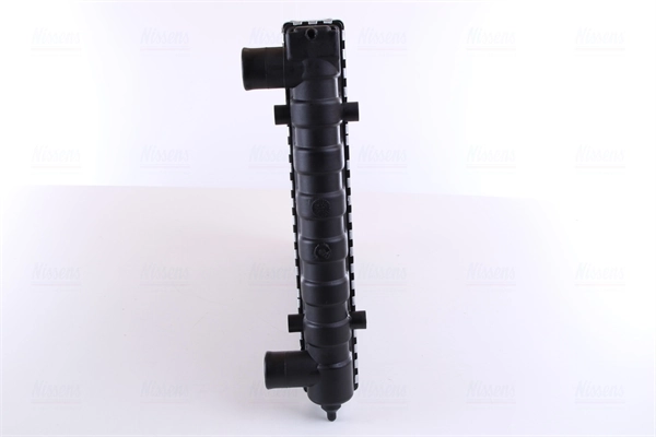 Radiador de esfriamento de motor Nissens 651811 preço, a partir de 35,52 USD