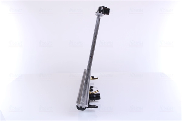 Compre 68152 Nissens Radiador de esfriamento de motor