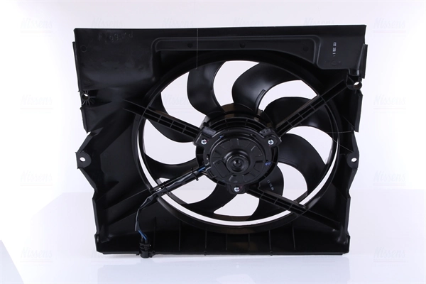 85645 Nissens Difusor do radiador de aparelho de ar condicionado, montado com roda de aletas e o motor