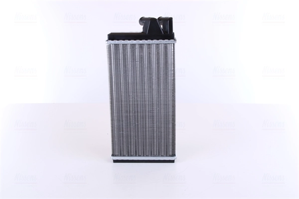 Radiador de forno (de aquecedor) Nissens 70230 preço, a partir de 30,61 USD