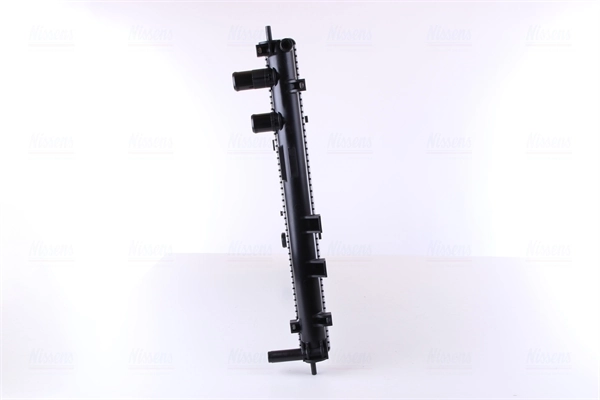 Radiador de esfriamento de motor Nissens 67727 preço, a partir de 138,00 USD