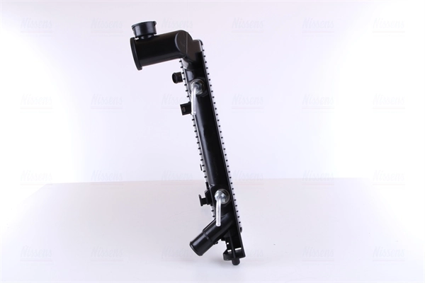 Radiador de esfriamento de motor Nissens 646321 preço, a partir de 100,77 USD