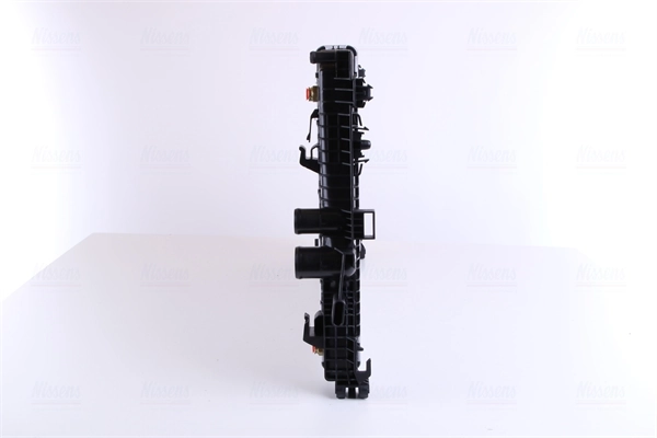 Radiador de esfriamento de motor Nissens 67174 preço, a partir de 204,50 USD
