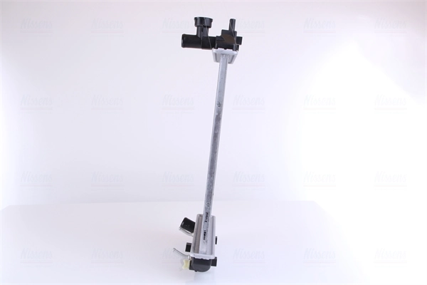 Compre 617548 Nissens Radiador de esfriamento de motor