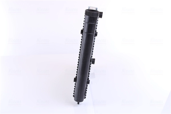 Radiador de esfriamento de motor Nissens 65090 preço, a partir de 71,45 USD