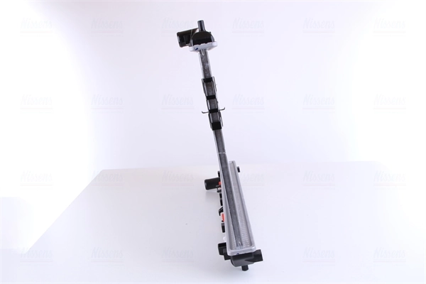 Radiador de esfriamento de motor Nissens 61634 preço, a partir de 117,02 USD