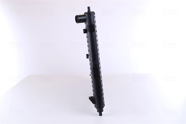 Radiador de esfriamento de motor Nissens 61645 preço, a partir de 101,78 USD