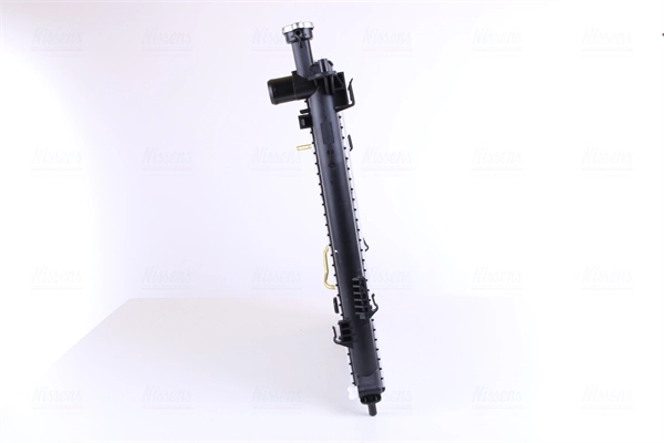 Radiador de esfriamento de motor Nissens 67465 preço, a partir de 161,87 USD