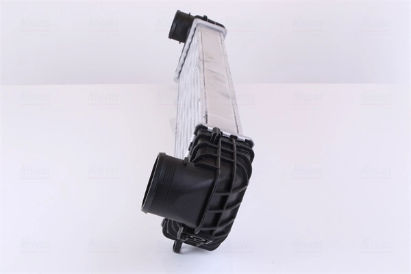 Radiador de intercooler Nissens 96722 preço, a partir de 144,44 USD