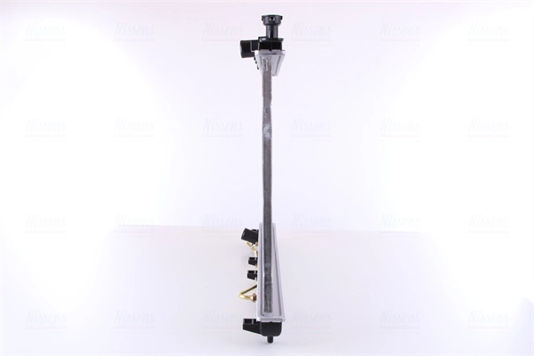 Radiador de esfriamento de motor Nissens 67505 preço, a partir de 124,94 USD