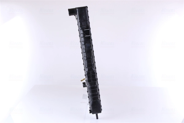 Radiador de esfriamento de motor Nissens 609891 preço, a partir de 137,76 USD