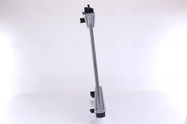 Radiador de esfriamento de motor Nissens 68718 preço, a partir de 120,47 USD