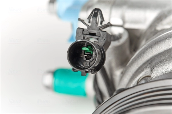 Compressor de aparelho de ar condicionado KIA Rio I DC