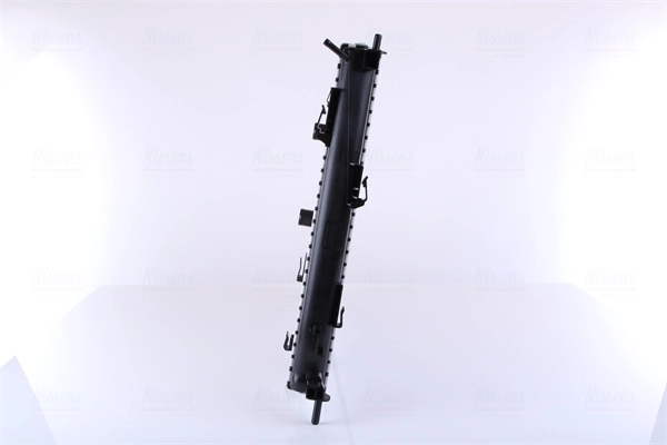 Radiador de esfriamento de motor Nissens 67361 preço, a partir de 128,97 USD
