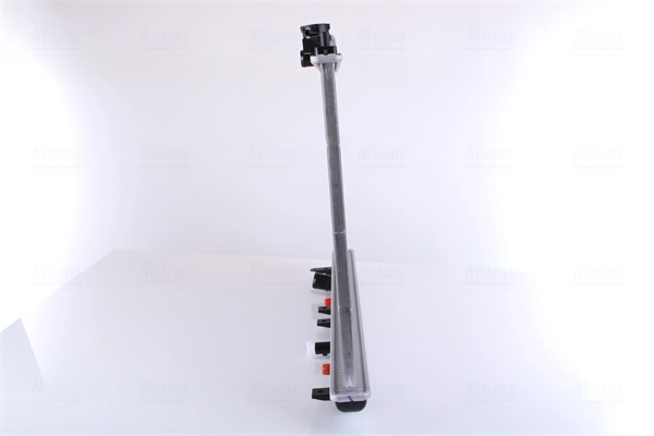 Radiador de esfriamento de motor Nissens 68138 preço, a partir de 165,81 USD
