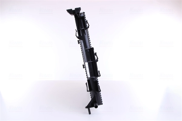 Radiador de esfriamento de motor Nissens 63769 preço, a partir de 84,29 USD