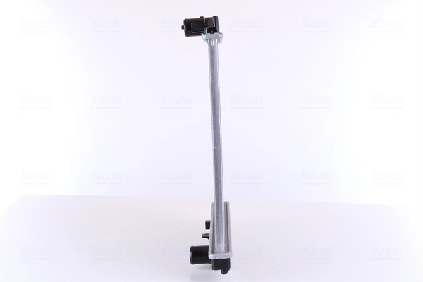 Radiador de esfriamento de motor Nissens 67100 preço, a partir de 84,89 USD