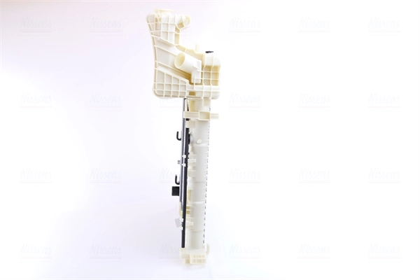 Compre 62561A Nissens Radiador de esfriamento de motor