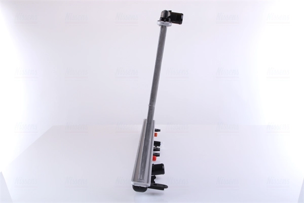 Compre 68138 Nissens Radiador de esfriamento de motor