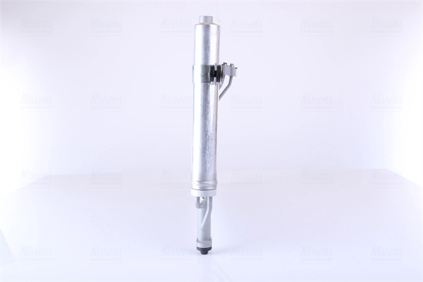 Radiador de aparelho de ar condicionado 94646 Nissens