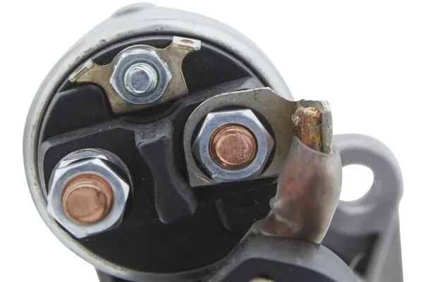 Motor de arranco 8EA011611721 HELLA
