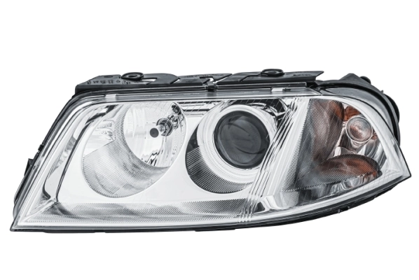  Luz esquerda Volkswagen Passat B5 sedan (3B3) (2000 - 2005) B5
