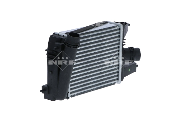 Compre Radiador de intercooler Nissan JUKE 
