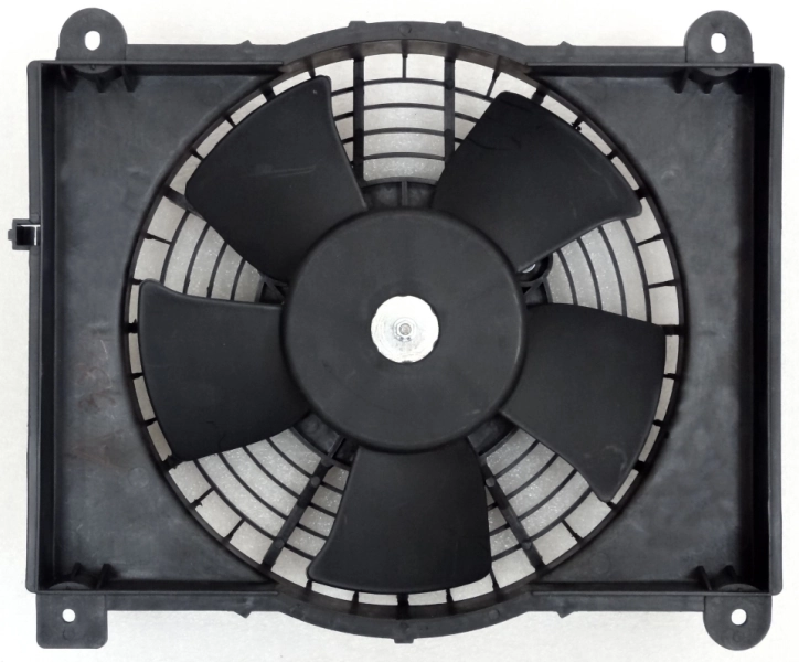 47668 NRF Difusor do radiador de esfriamento, montado com motor e roda de aletas