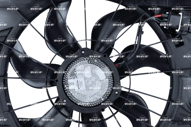  Ventilador elétrico de esfriamento montado (motor + roda de aletas) Mercedes E sedan (W213) (2016 - 2023) 