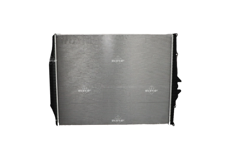 Radiador de esfriamento de motor Mercedes 9425003303 preço, a partir de 354,83 USD