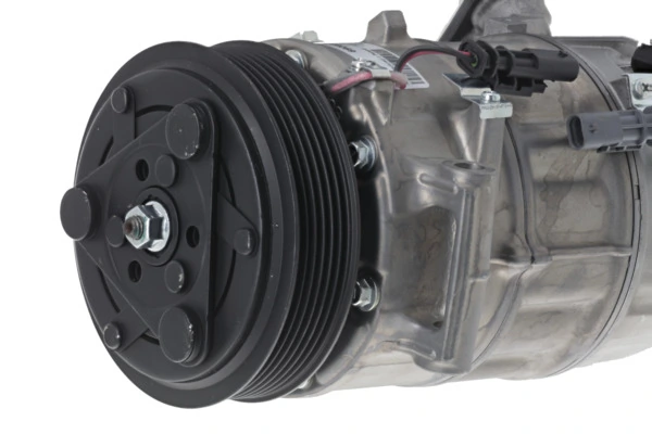 Compre 690687 VALEO Compressor de aparelho de ar condicionado
