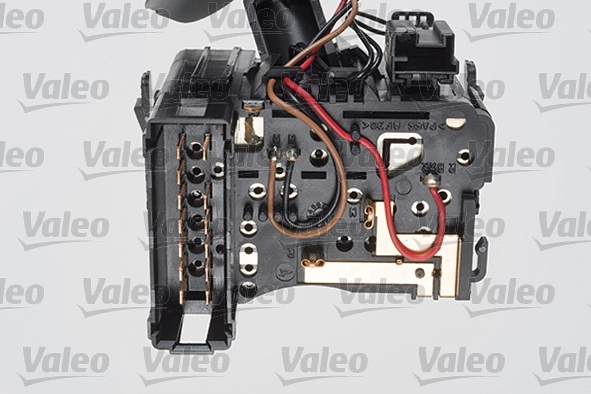 251592 VALEO Comutador esquerdo instalado na coluna da direção