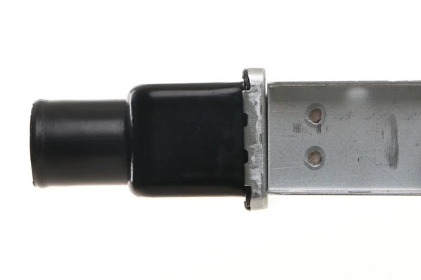 Radiador de esfriamento de motor 7700657109 Renault (RVI)