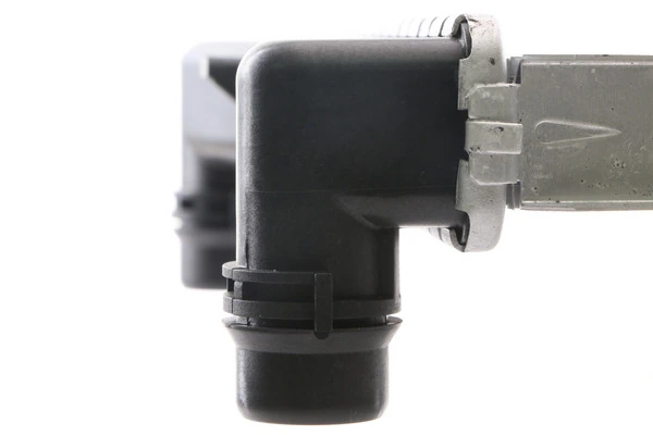 Radiador de esfriamento de motor Mahle Original CR1538000S preço, a partir de 115,83 USD
