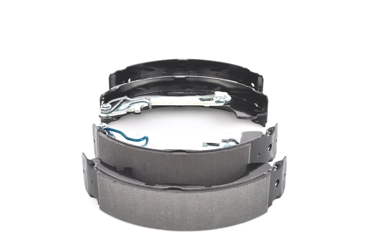 Compre 0986487703 Bosch Sapatas do freio traseiras de tambor