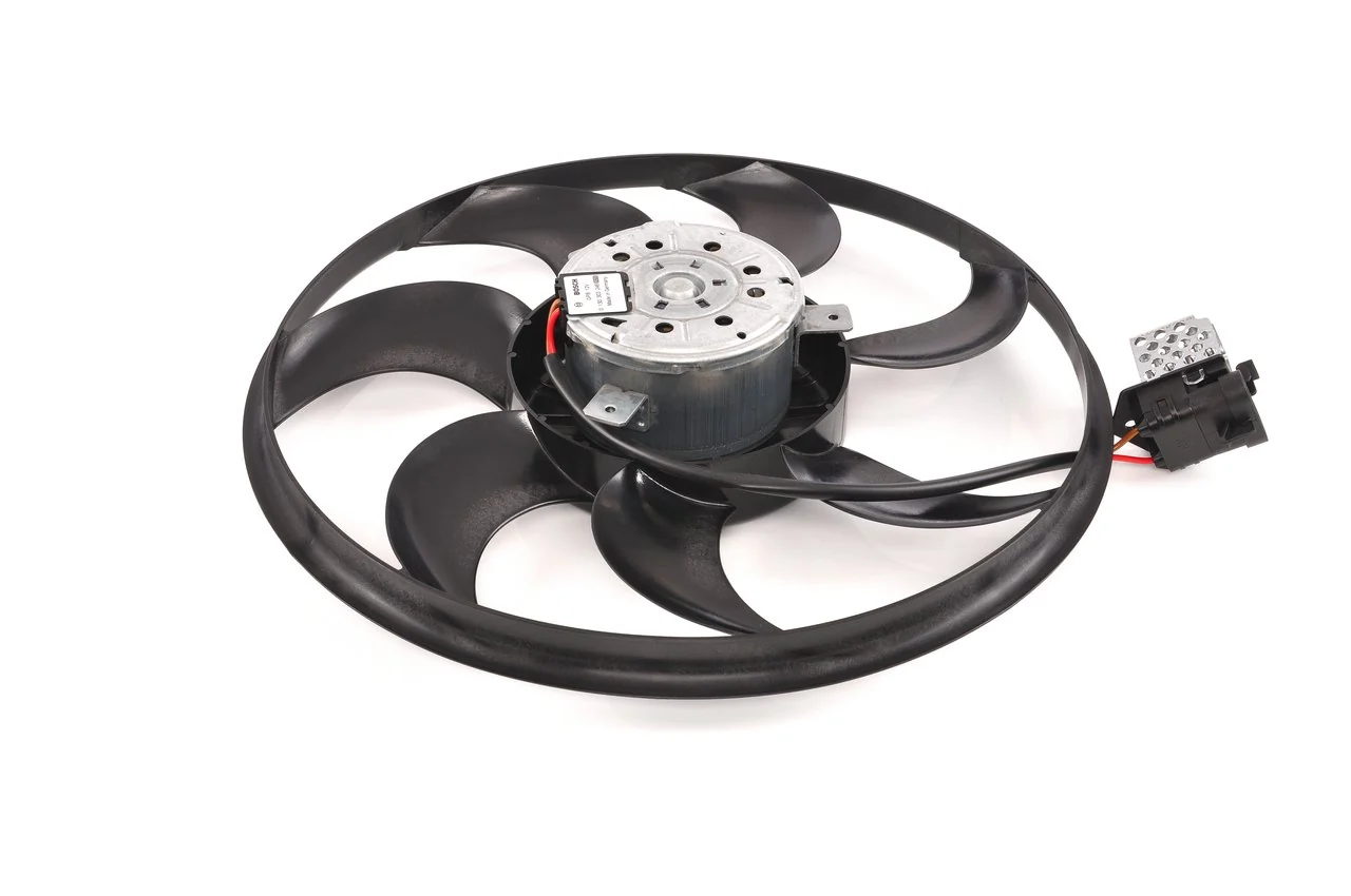 0130303246 Bosch Difusor do radiador de esfriamento, montado com motor e roda de aletas